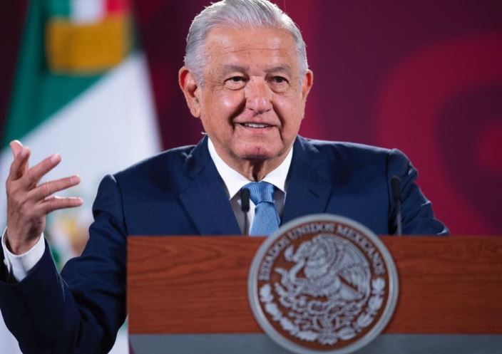 López Obrador propone desaparecer organismos autónomos