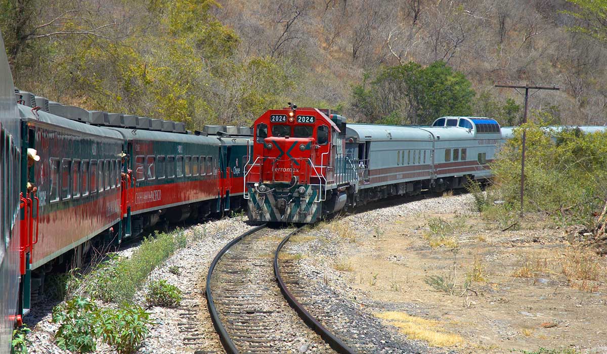 Tren de pasajeros México-Querétaro